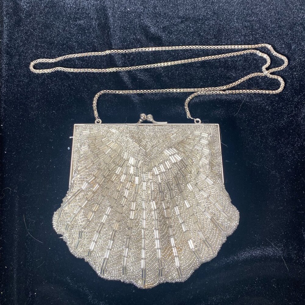 Cute Champagne Sequined Evening Clutch Purse with Silver Kiss Lock Closure,